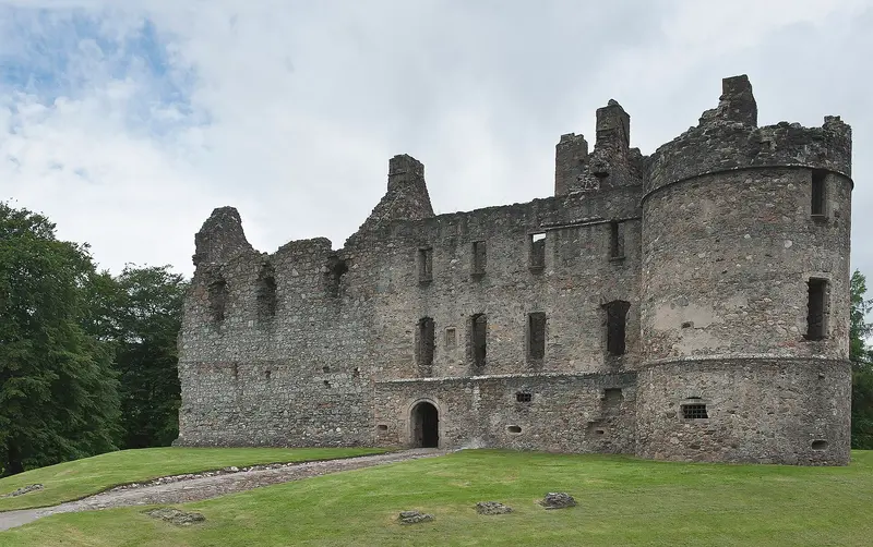Balvenie Castle: Balvenie castle, Dufftown, Scotland