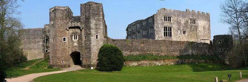 Berry Pomeroy Castle: Panorama of front of Berry Pomeroy Castle, Devon, UK
