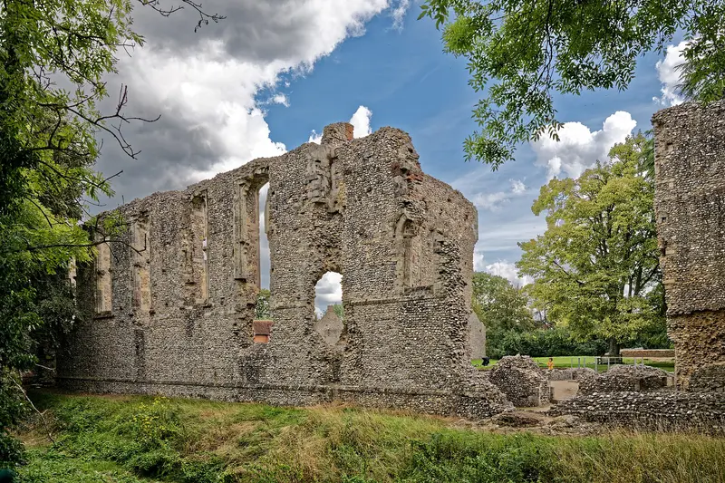 Bishop's Waltham Palace: Bishops Waltham, Ruins of Bishop Waltham's palace, Winchester