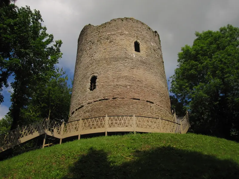 Bronllys Castle: Bronllys Castle