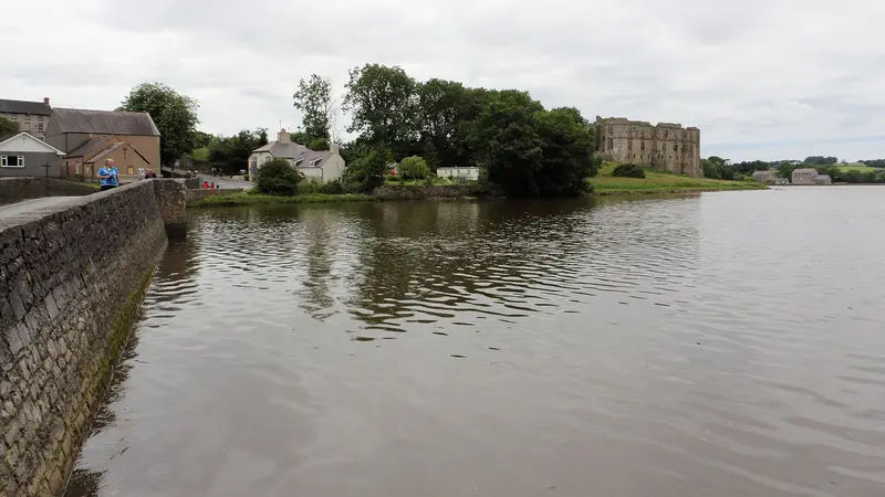 Carew Castle: Carew bridge, Castle and Mill