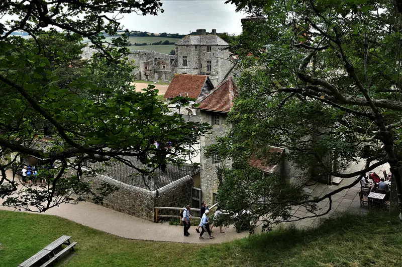 Carisbrooke Castle: Carisbrooke Castle