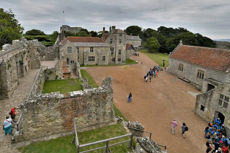 Carisbrooke Castle: Carisbrooke Castle
