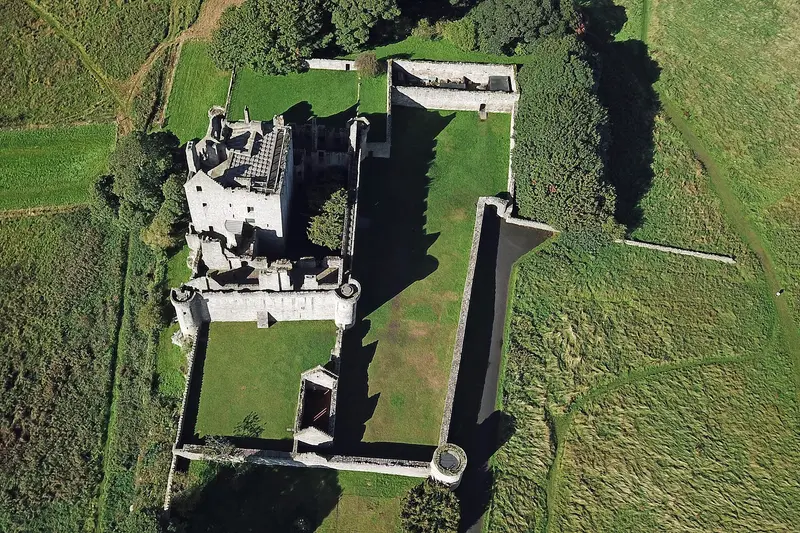 Craigmillar Castle: This is a photo of listed building number