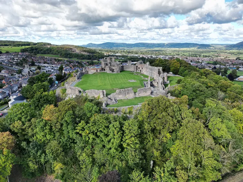 Denbigh Castle: This is a photo of listed building number