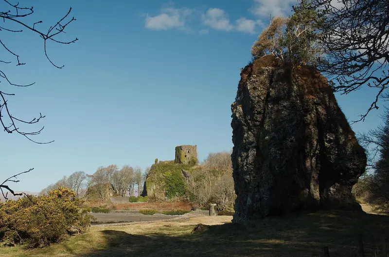Dunollie Castle: According to legend the celtic warrior Finn the Fingal of MacPherson used to tie his dog Bran to the stone - hence Clach-nan-con or the dog stone. The dog's chain 