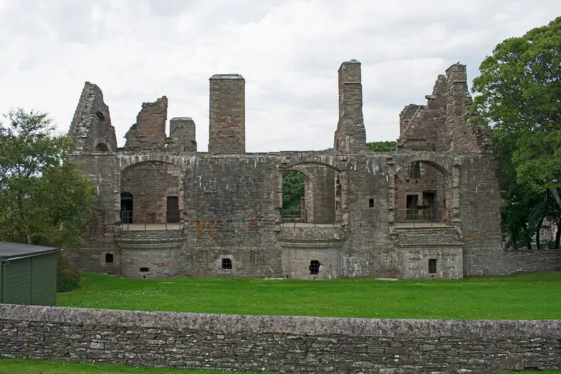 Earl's Palace, Kirkwall: Earl's Palace seen from the east, Kirkwall, Orkney, Scotland, the United Kingdom