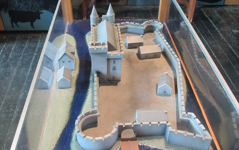 Enniskillen Castle: Enniskillen Castle3 by Paride.JPG