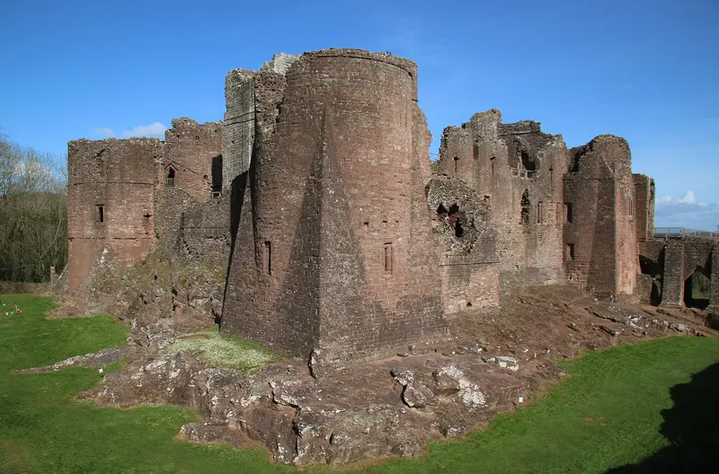 Goodrich Castle: Standing in open countryside above the River Wye, Goodrich Castle is one of the finest and best preserved of all English medieval castles. Goodrich Castle was prob