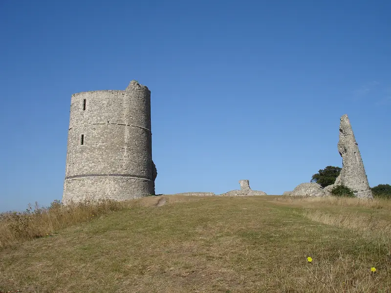 Hadleigh Castle: Photograph of Hadleigh Castle, Essex, England