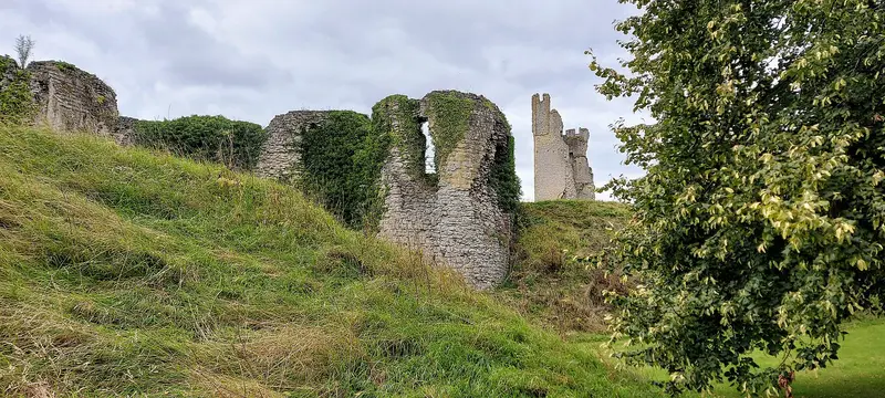 Helmsley Castle: Helmsley, Helmsley Castle.