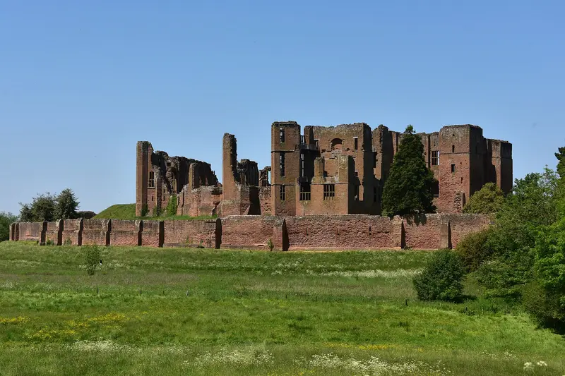 Kenilworth Castle: Kenilworth Castle in Warwickshire, built in stages between Norman and Tudor times.