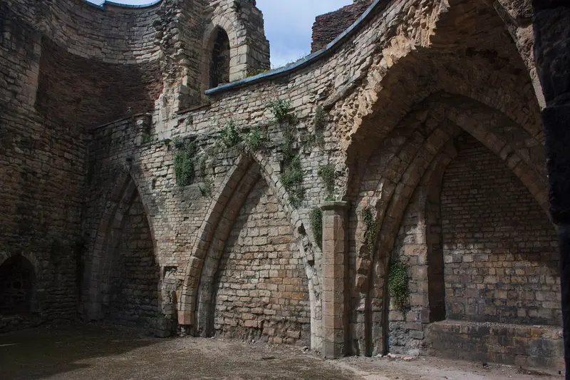 Lincoln Medieval Bishop's Palace: Lincoln Medieval Bishop's Palace .mw-parser-output .messagebox{margin:4px 0;width:auto;border-collapse:collapse;border:2px solid var(--border-colo