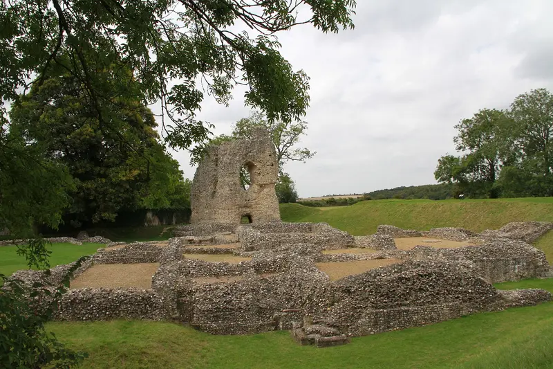 Ludgershall Castle: Ludgershall Castle, a medieval ringwork and castle, Ludgershall .mw-parser-output .messagebox{margin:4px 0;width:auto;border-collapse:collapse;border:2px solid 