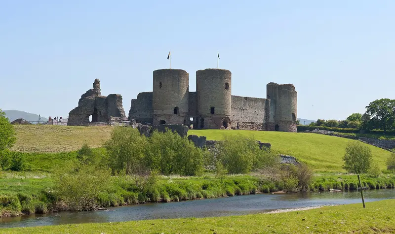 Rhuddlan Castle: Rhuddlan Castle from the west.