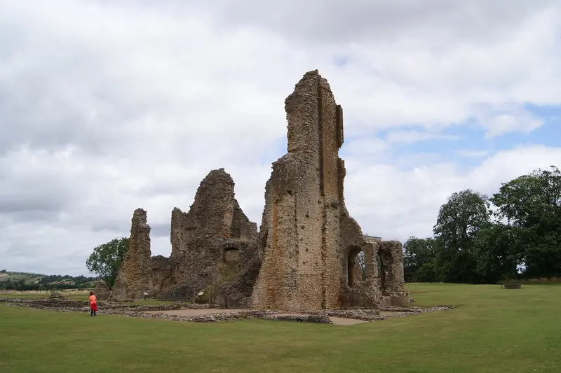 Sherborne Old Castle: Sherborne 'Old' Castle, 27 July 2015. Built 1122-37 for Roger of Caen, Bishop of Salisbury. Sir Walter Raleigh received the castle from Elizabeth I in 1592 an