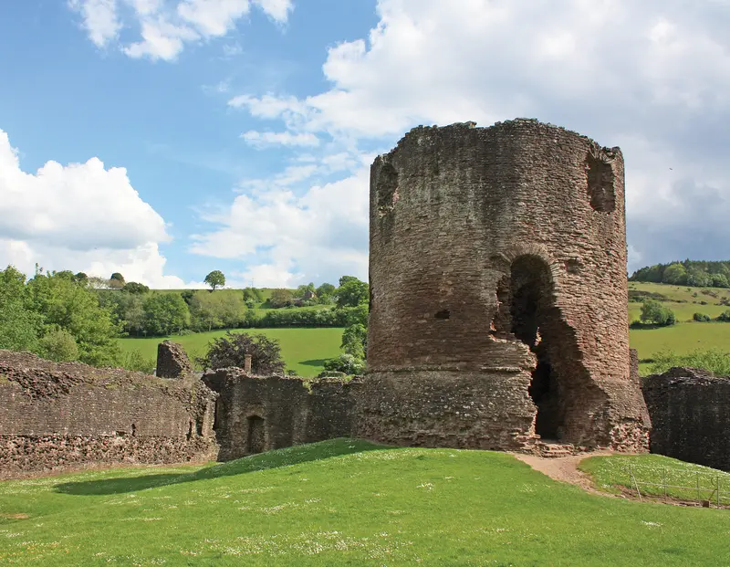 Skenfrith Castle: Skenfrith, Monmouthshire, Wales.
