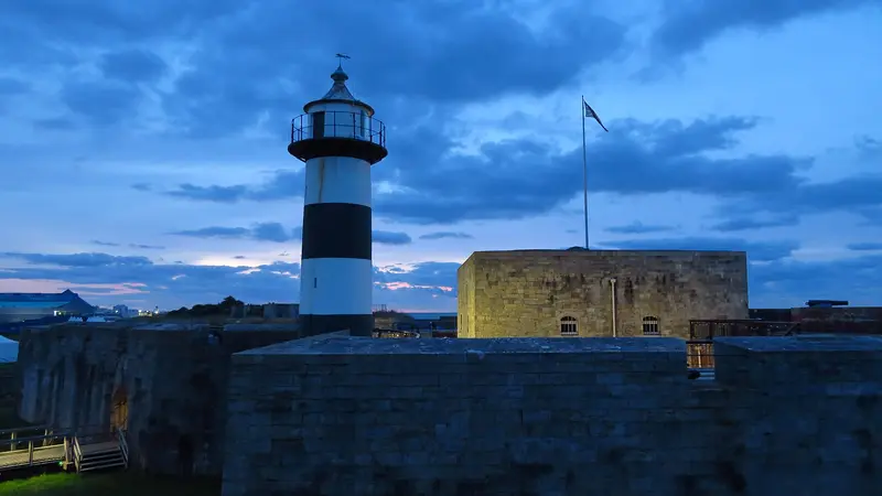 Southsea Castle: Daybreak at Southsea Castle & Lighthouse