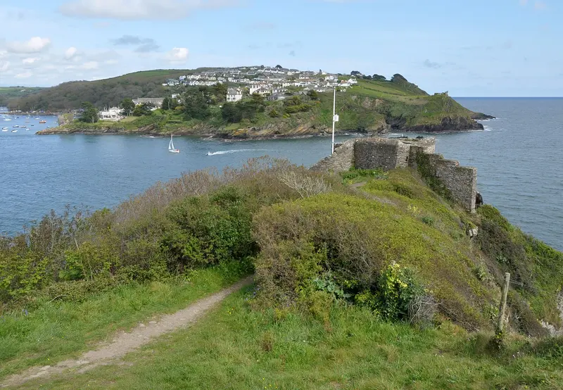 St Catherine's Castle: St Catherine's Castle, near Fowey in Cornwall, with Polruan on the far side of the estuary.