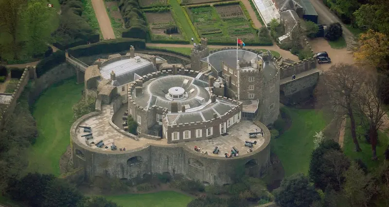 Walmer Castle: Aerial view of Walmer Castle on the East coast of Kent (England). Nikon D60 f=145mm f/6.3 at 1/2500s ISO 800. Processed using Nikon ViewNX 1.5.2 and GIMP 2.6.6.